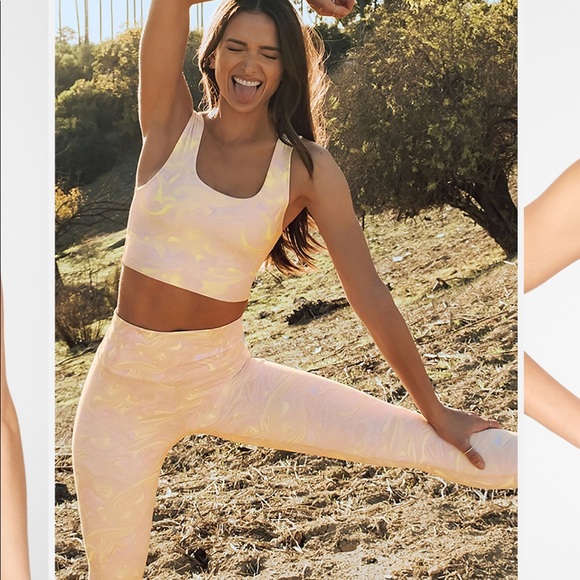 Fabletics Define High-Waisted Capri Marble - Picture 11 of 11